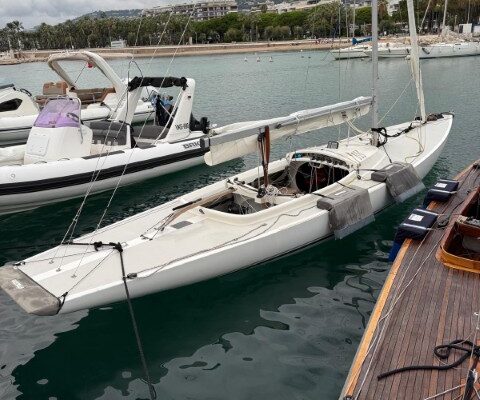 Hull 687 (3) (Small) Hull 687 (3) (Small)