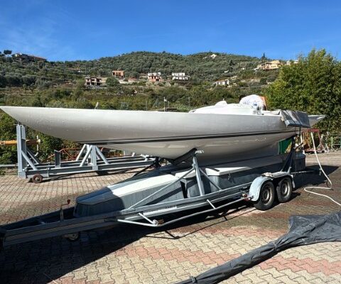Hull 687 (5) (Small) Hull 687 (5) (Small)