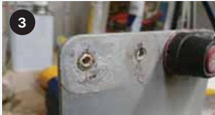 Picture 3: salt collecting between a cleat and its aluminium plate