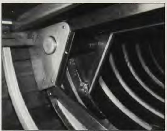 The system on Lis (GBR 403): the larger tube, filled with wood.